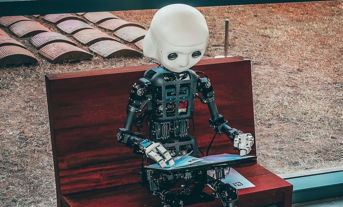 tracking AI traffic vs. human traffic to websites